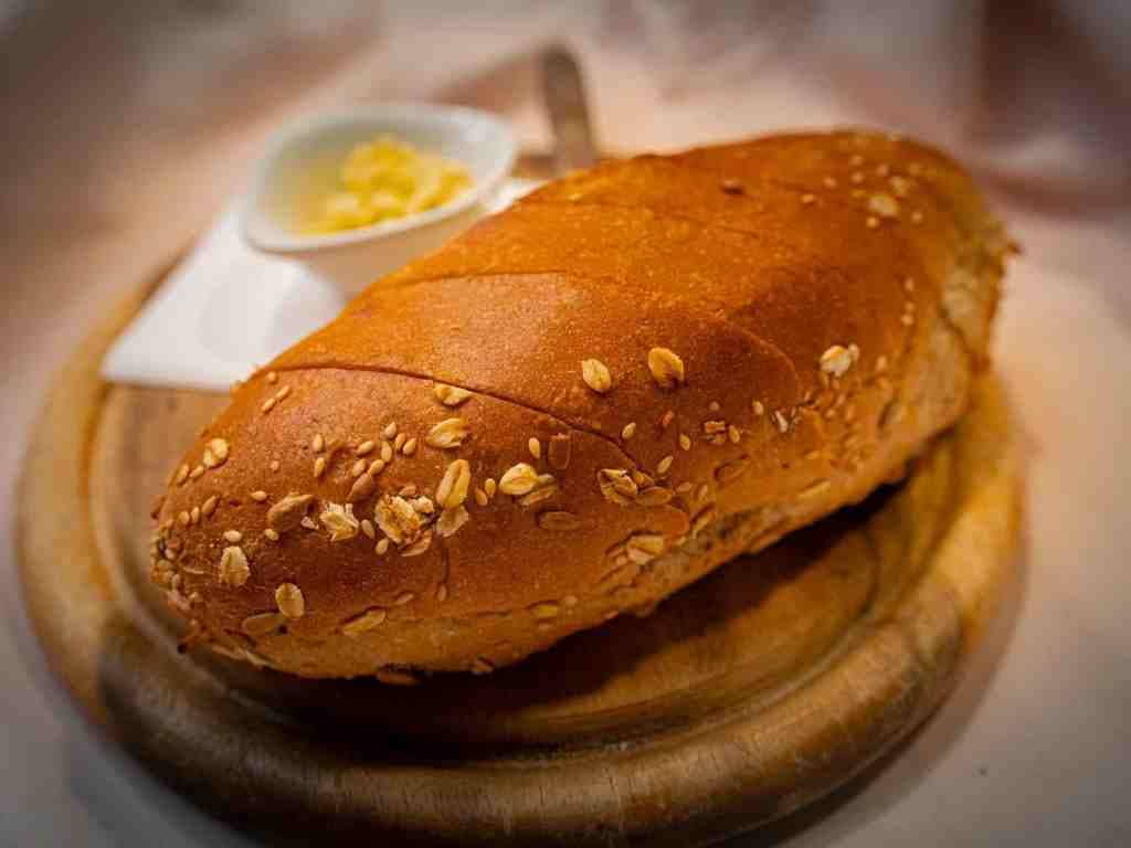 Домашний хлеб с чесночным маслом